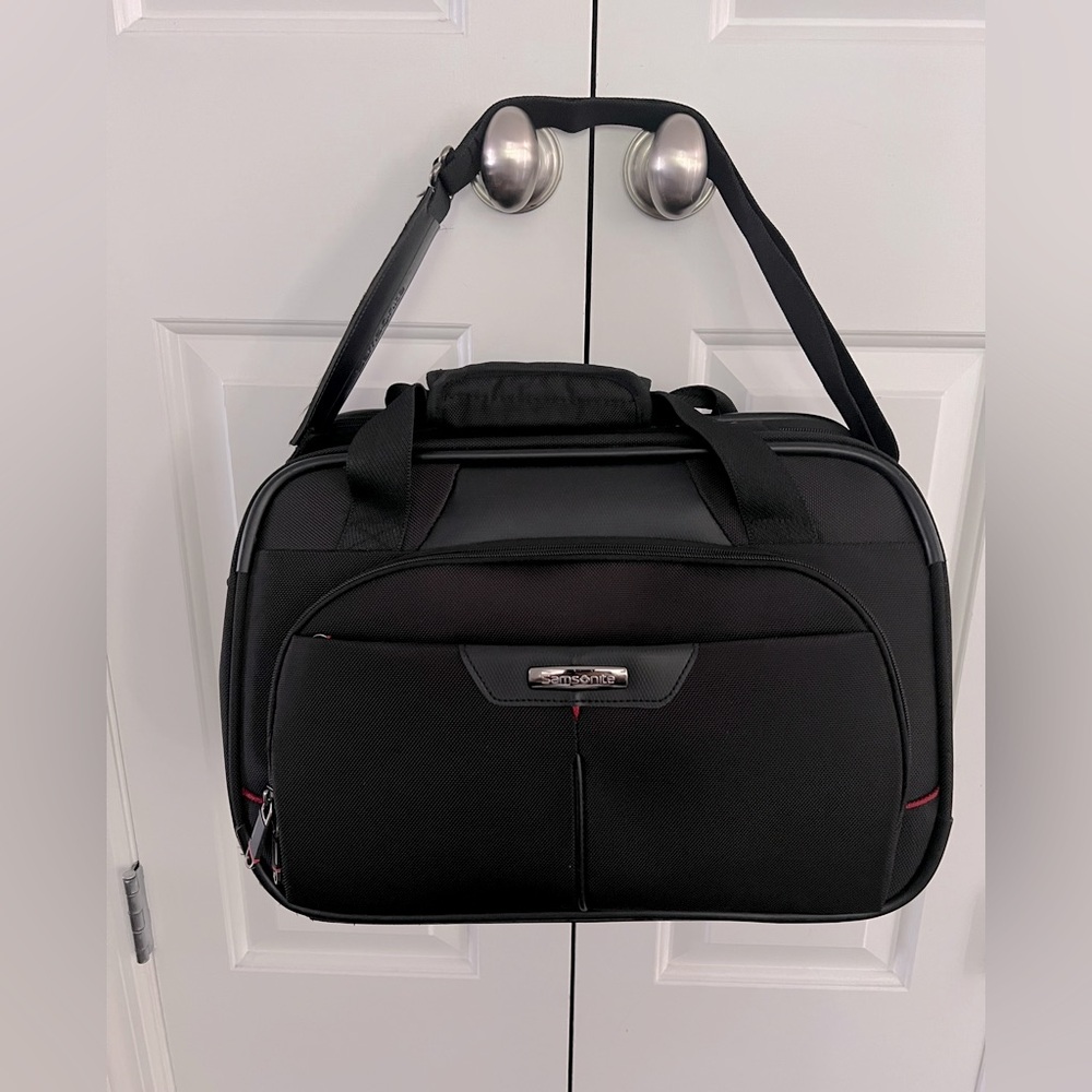 Samsonite Briefcase Laptop bag Classic Black Business Like new 11x16.5x8